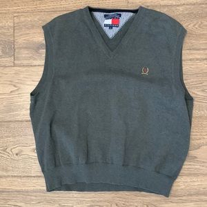 Tommy Hilfiger sweater vest - size XL